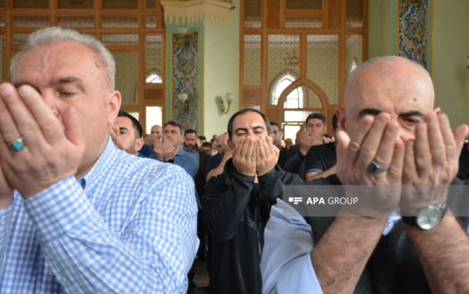 УМК обнародовало время праздничного намаза в Азербайджане