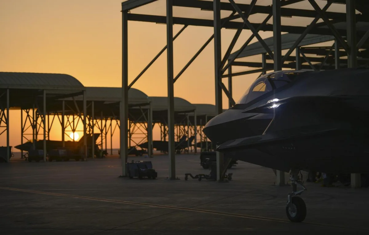 İran ABŞ-nin BƏƏ-də yerləşən bazasını vurdu