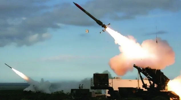 Страны Персидского залива сообщили об атаках ракет и беспилотников