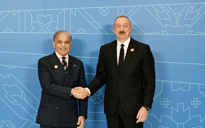 Ильхам Алиев и Шахбаз Шариф поздравили друг друга