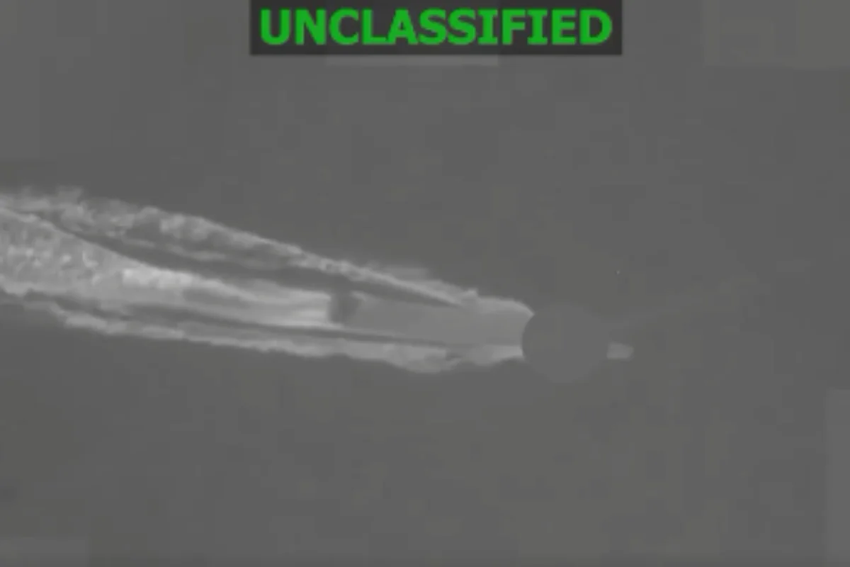 ABŞ Sakit okeanda narkoterrorçuların gəmisinə hücum edib - VİDEO