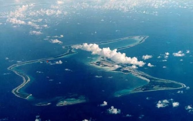 Иран выпустил ракету по базе Диего-Гарсия