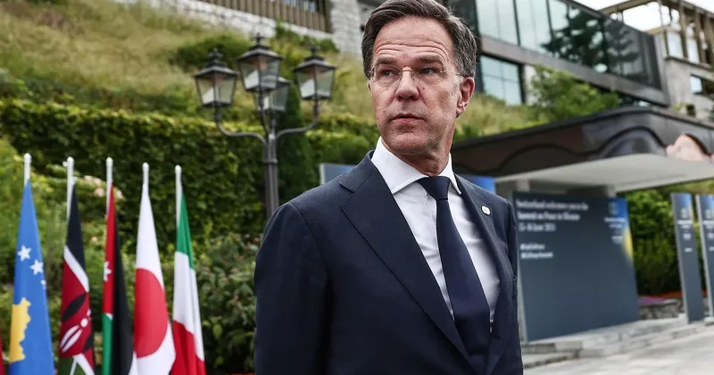 Генсек НАТО: Некоторые страны Альянса разрабатывают меры по обеспечению безопасности судоходства в Ормузском проливе