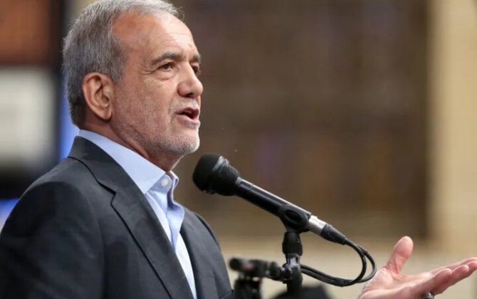 Пезешкиан: Ормузский пролив открыт для судов всех стран