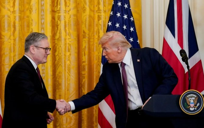 Трамп высмеял Стармера, опубликовав пародийное видео