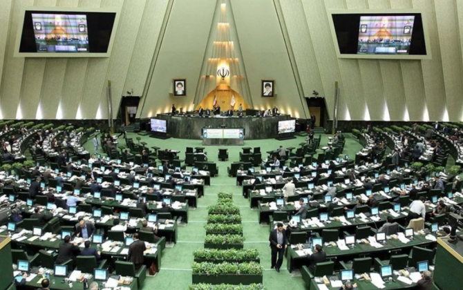 İran parlamentinin sədri Tehranın Vaşinqtonla danışıqlar aparmadığını bildirib