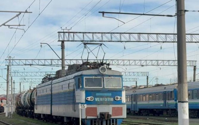 Ermənistana gübrə və qarabaşaq yükü aparan qatar Biləcəridən yola düşdü