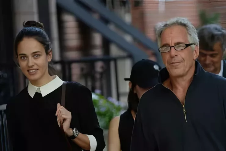 Epşteynin qızları seks köləliyinə necə cəlb etməsi ilə bağlı yeni detallar AÇIQLANDI