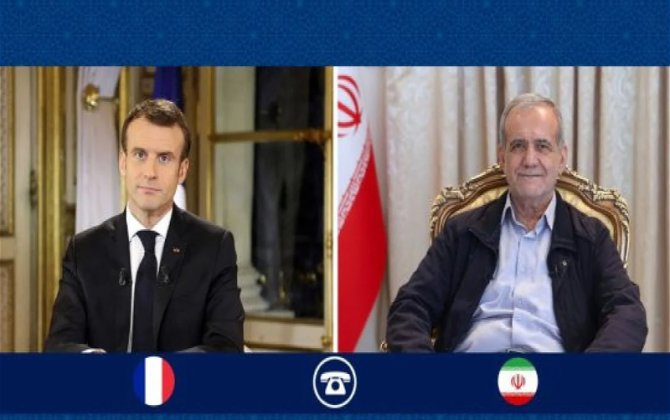 Макрон созвонился с Пезешкианом