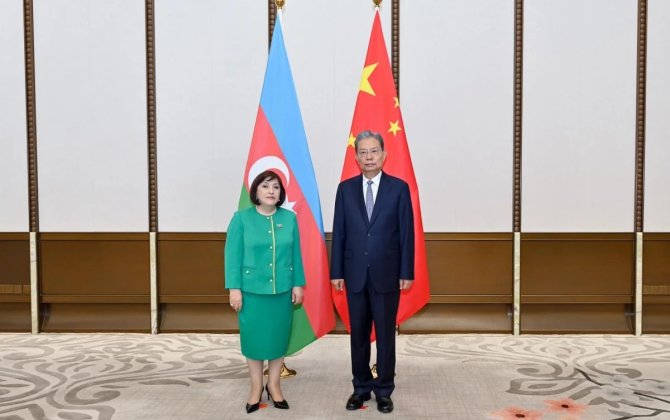 Sahibə Qafarova çinli parlamentari ilə ikitərəfli əlaqələri müzakirə edib - FOTOLAR