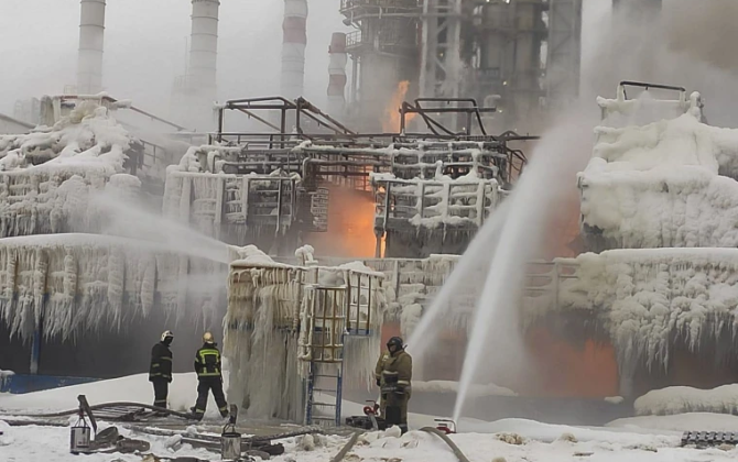 Ukraynanın dron zərbələri Rusiyanın neft ixracatının 40 %-ni iflic edib...-