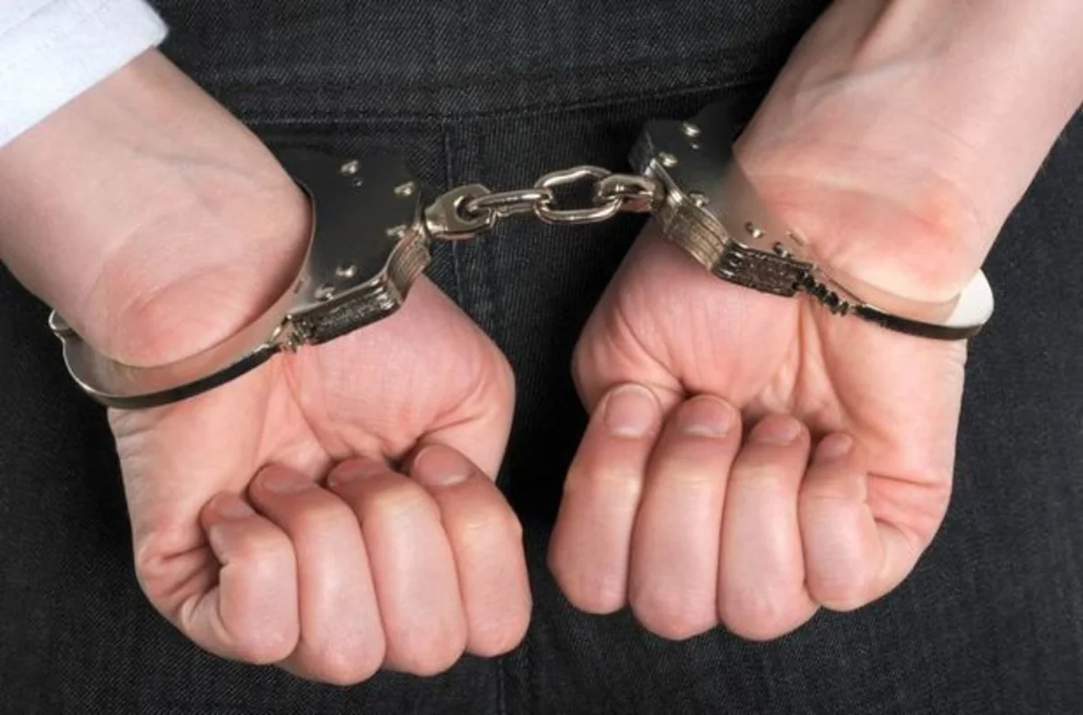 В Сабунчинском районе из дома украли 6 300 долларов