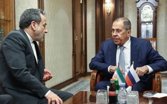 Arakçı və Lavrov Hörmüzü müzakirə etdi