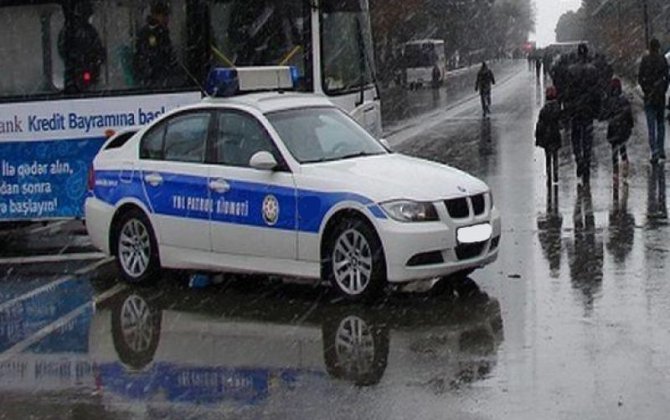 Yol polisi əlverişsiz hava şəraiti ilə bağlı sürücülərə müraciət edib