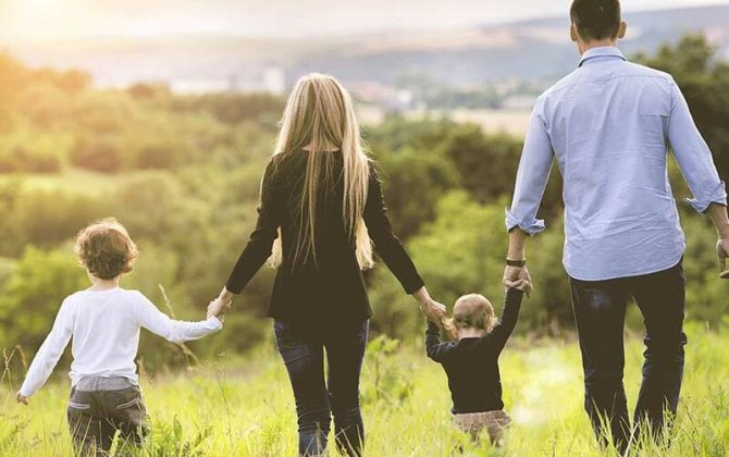 В Азербайджане 856 детей переданы на усыновление