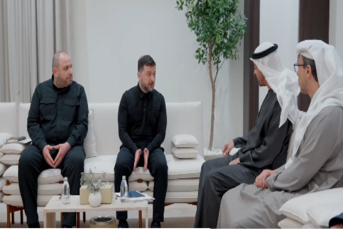 Zelenski BƏƏ Prezidenti ilə təhlükəsizlik və müdafiə sahəsində əməkdaşlıqla bağlı razılığa gəlib