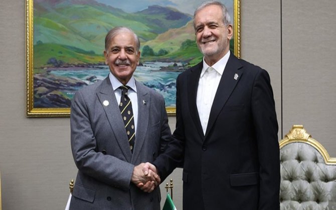 Şahbaz Şərif Pezeşkianı sülh danışıqları ilə bağlı Pakistanın diplomatik səyləri barədə məlumatlandırıb