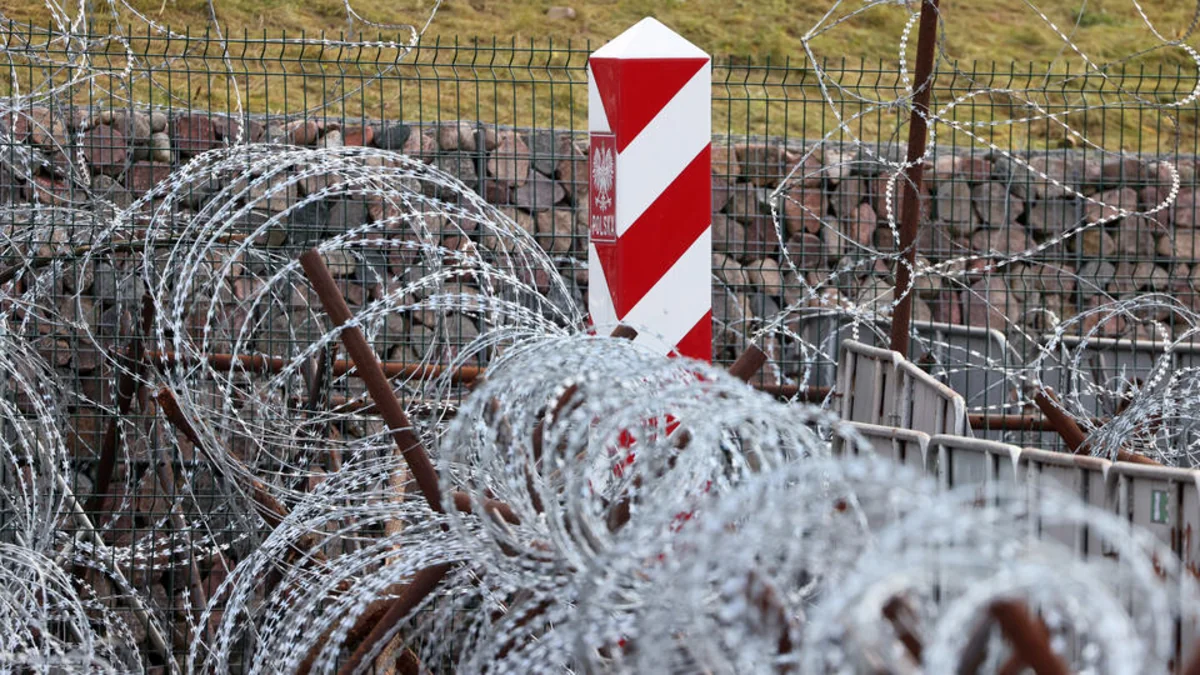 Polşa Ukrayna ilə sərhəddə təhlükəsizliyi gücləndirir