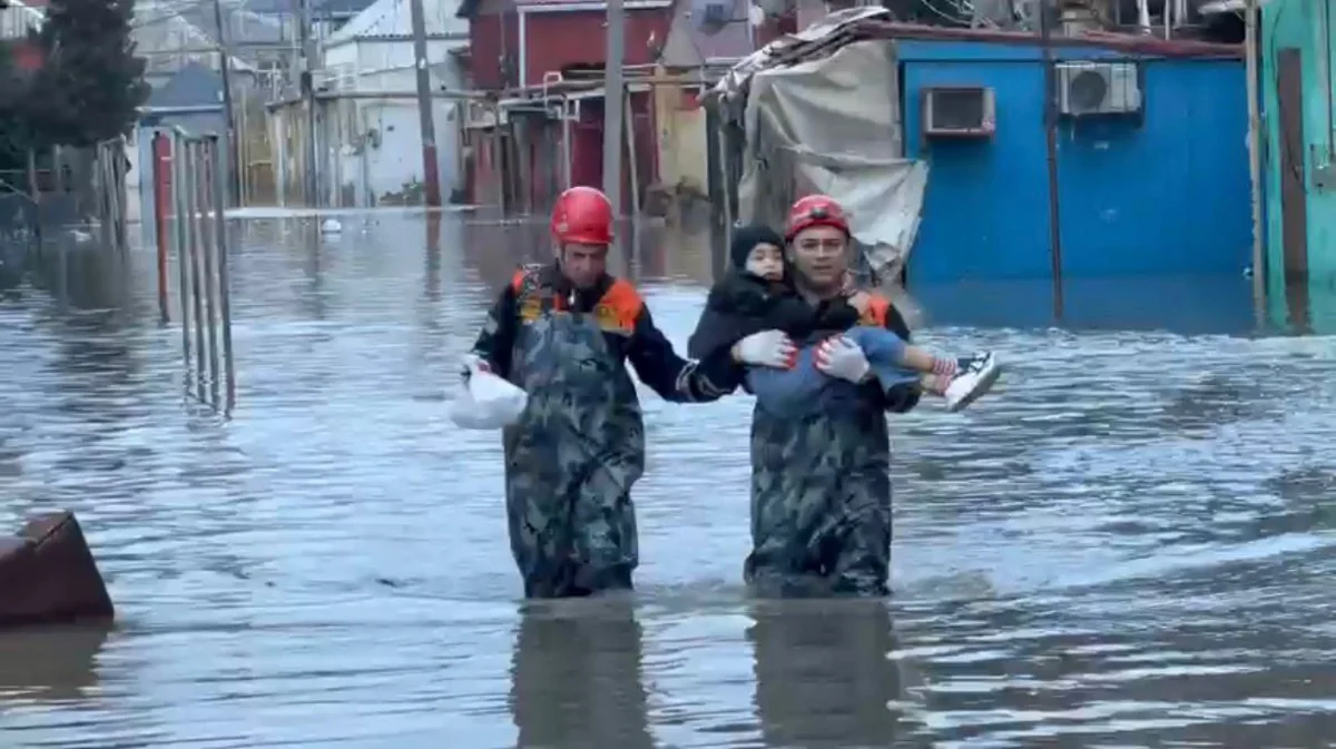 Su basmış ərazilərdən 547 nəfər təxliyə edilib - VİDEO