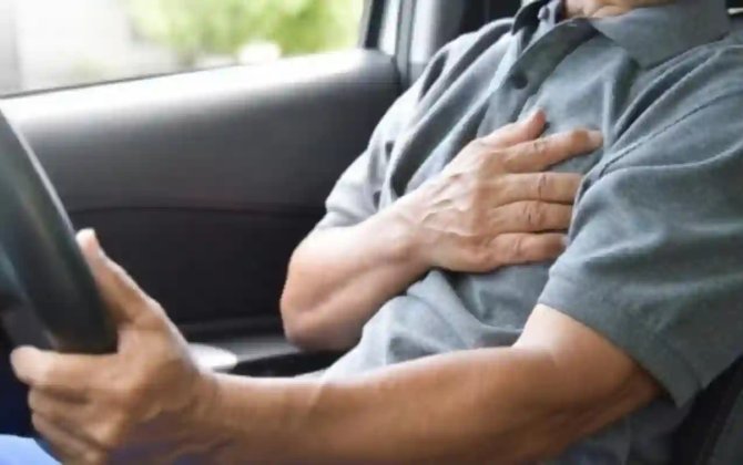 Kişi avtomobilində öldü