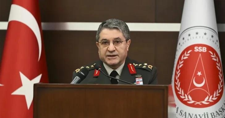 Байрактароглу и адмирал НАТО обсудили вопросы безопасности