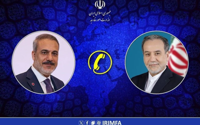 Hakan Fidanla Abbas Əraqçi İrana hücumların nəticələrini müzakirə ediblər