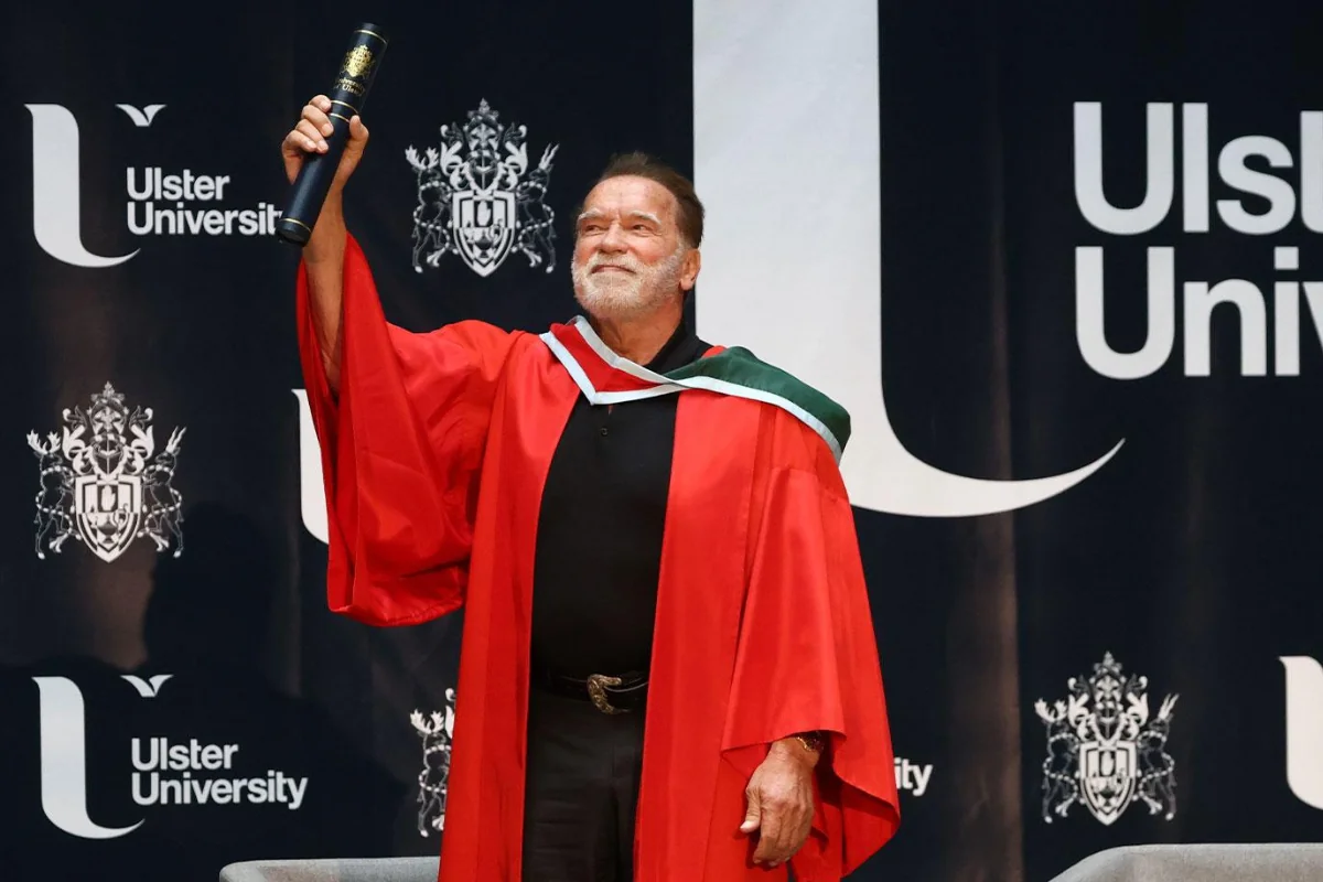 Арнольд Шварценеггер получил докторскую степень в Ольстерском университете