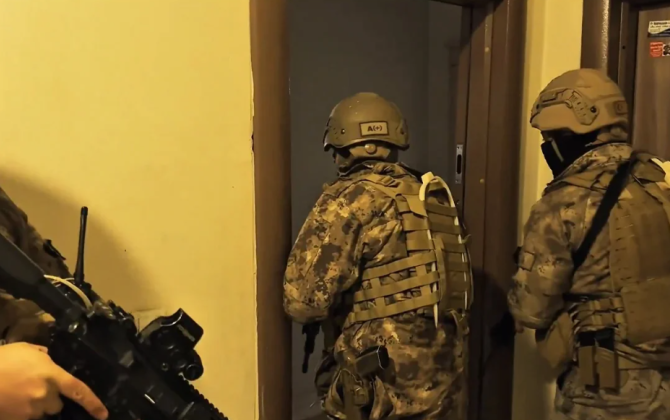 Türkiyədə kibercinayət tarixinin ən böyük pul dövriyyəsi aşkarlanıb - VİDEO