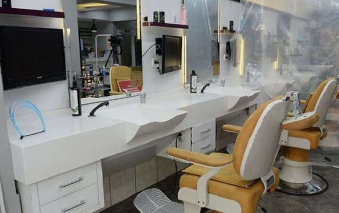 В Бинагади при взрыве в парикмахерской пострадал один человек