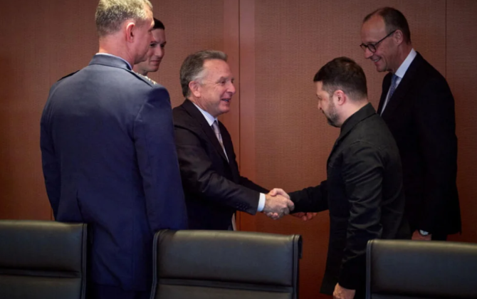 Zelenski: Sabah Ukrayna və ABŞ arasında videodanışıqlar keçiriləcək