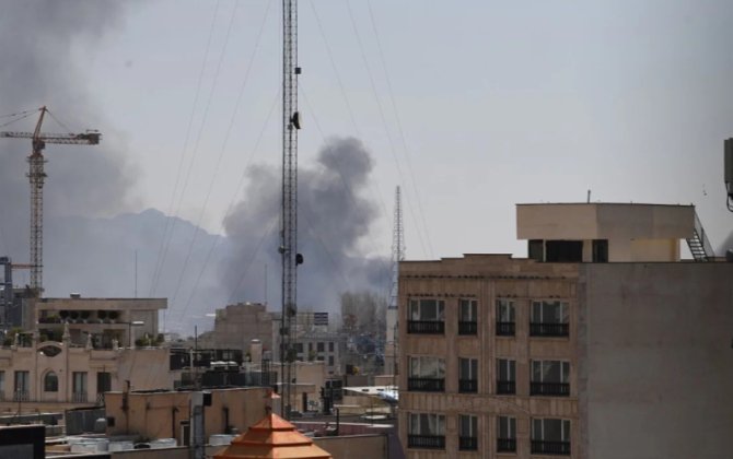 ABŞ özünün Tehrandakı keçmiş səfirliyinin binasına zərbə endirdi