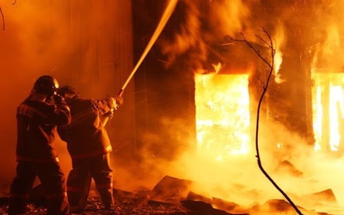 Cəlilabadda DƏHŞƏT: 85 yaşlı kişi yanaraq ÖLDÜ