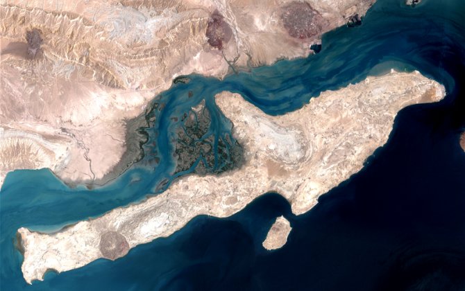 Атаки США и Израиля повредили портовую инфраструктуру на острове Кешм в Иране