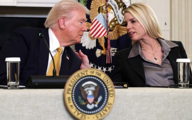 Tramp baş prokuror Pem Bondini vəzifədən azad edib