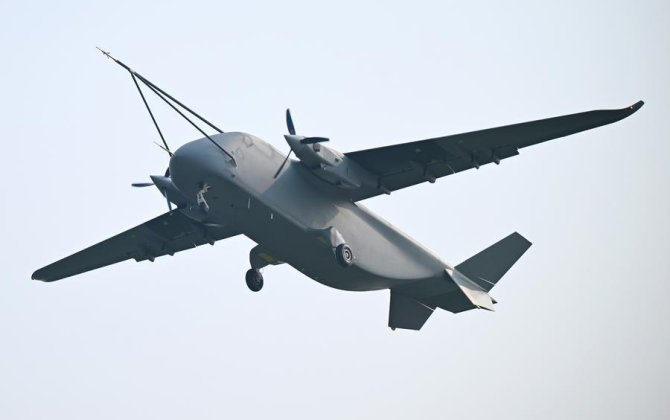 Китай поднял в небо грузовой дрон-ВИДЕО