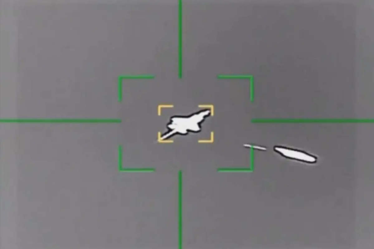 KİV: İsrail İranda vurulan ABŞ qırıcısının pilotlarının axtarışına kömək edir