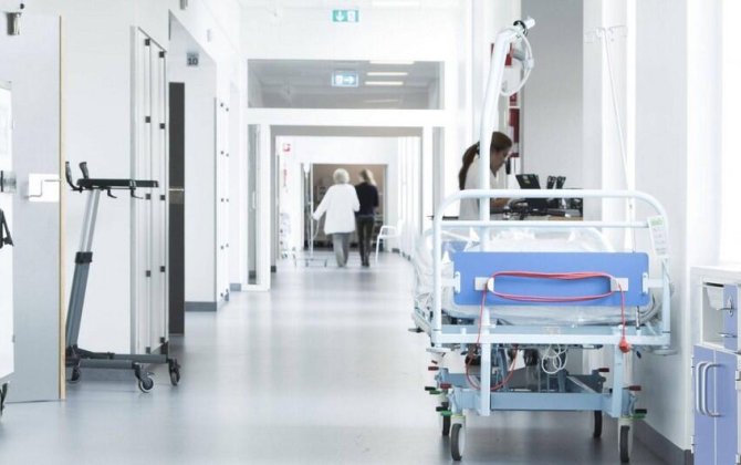 Üçüncü mərtəbədən yıxılan yeniyetmə 3 gün sonra öldü