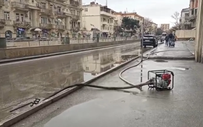 Bakı və Abşeronda toplanan yağış suları kənarlaşdırılır