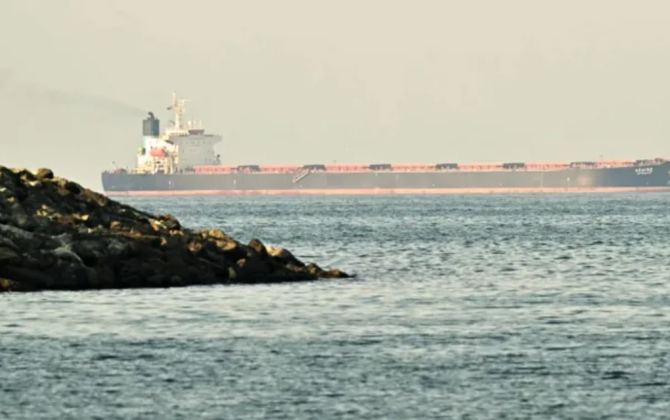 Üç minə qədər gəmi Hörmüz boğazından keçə bilmir