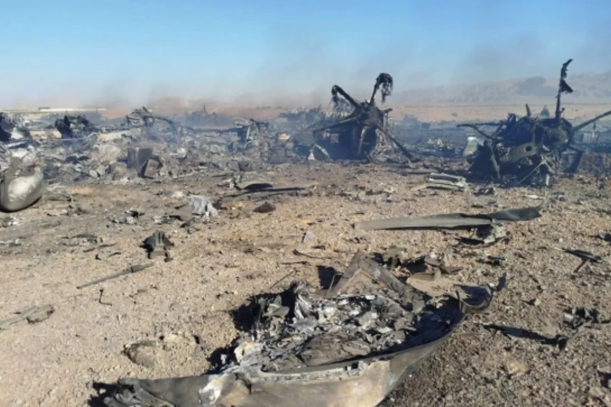 США уничтожили два своих самолета при эвакуации летчика