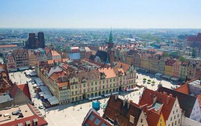 Polşa Gürcüstanla vizasız rejimi ləğv edir