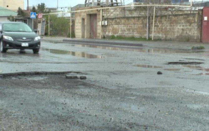 “Baksol yolu” yağışdan sonra bərbad vəziyyətdə – VİDEO