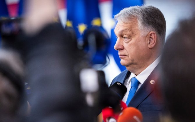 Виктор Орбан проинспектировал военных, охраняющих газопровод на границе с Сербией