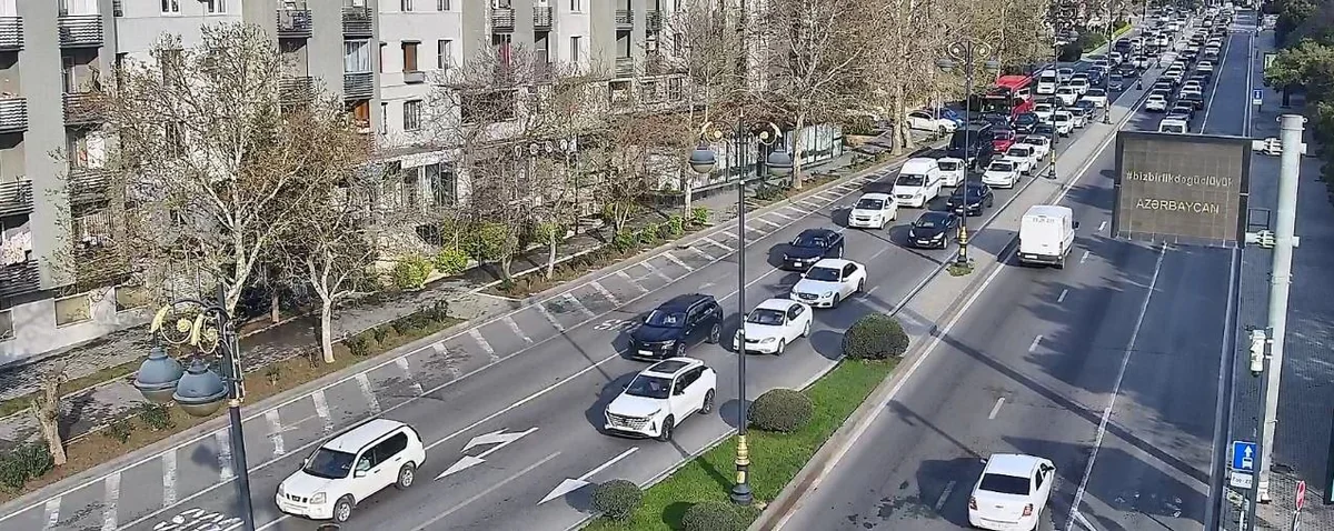 Paytaxtın bu küçələrində sıxlıq var - SİYAHI