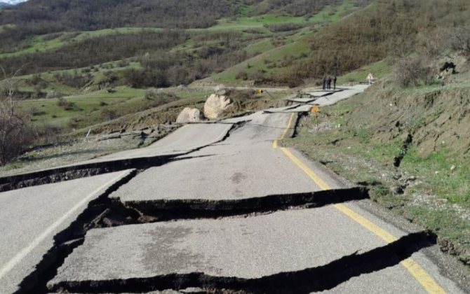 Quba-Qonaqkənd yolu sürüşdü: 25 kəndlə əlaqə kəsildi - FOTO