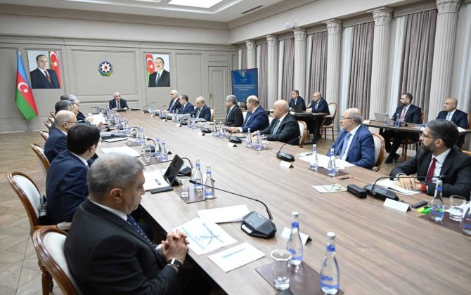 İqtisadi Şuranın iclası keçirildi: Tapşırıqlar verildi - FOTO