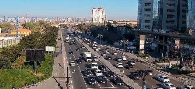 Bakının bu küçələrində sıxlıq var - SİYAHI