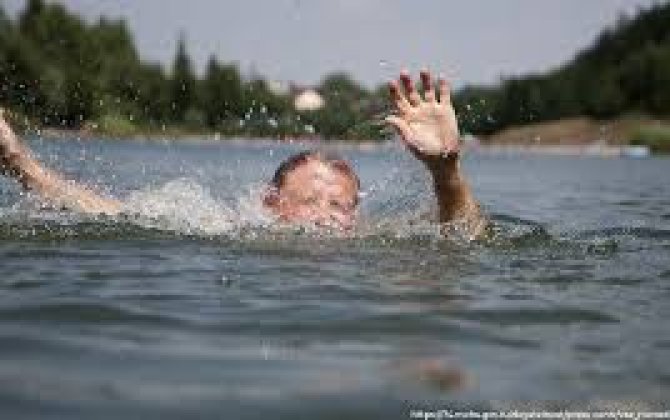 В Гобустане 9-летний мальчик утонул в пруду