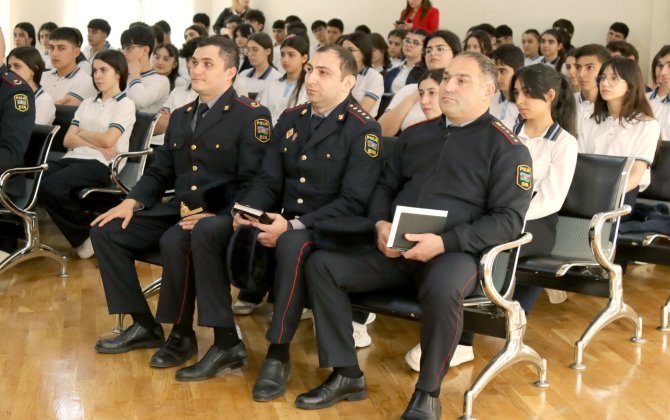 Polis təhsil müəssisələrində maarifləndirmə tədbirləri keçirib - FOTO