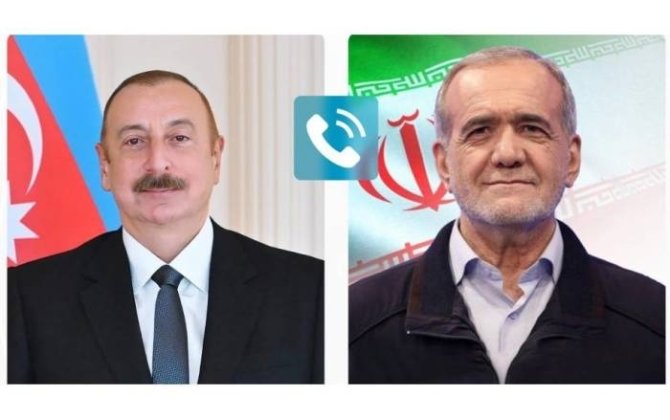 İlham Əliyev Pezeşkianı təbrik etdi